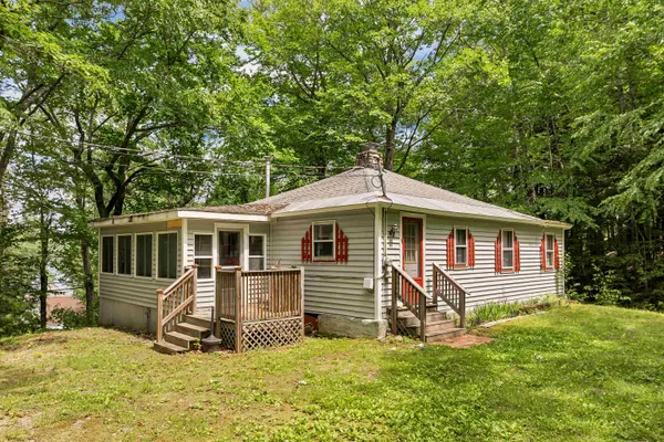 $450,000 | 129 Black Brook Road, Meredith, NH 03253