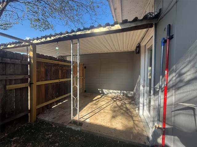 a view of outdoor space