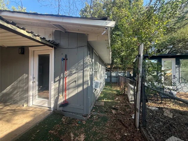 a view of outdoor space