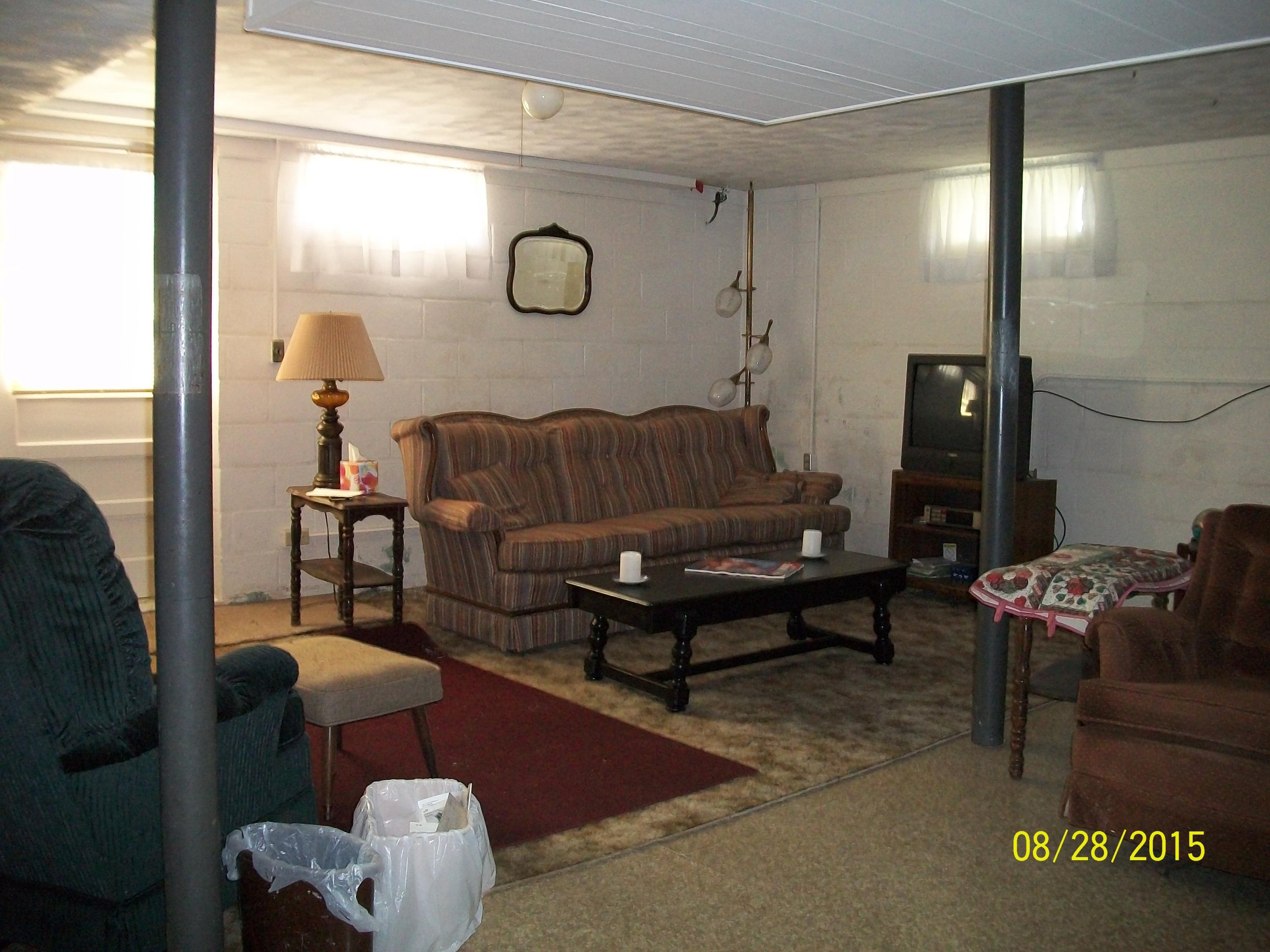 5418 Hutton Ridge Road Maryville, TN 37801 - Photo 24 of 29 Basement Liv Rm