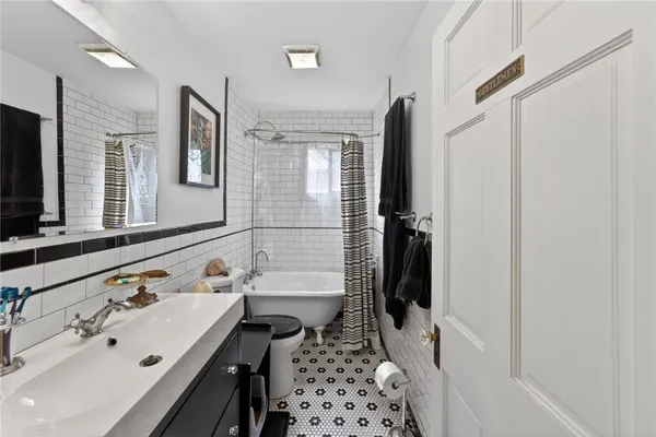 $399,900 | 256 Vermont Avenue, Providence, RI 02905