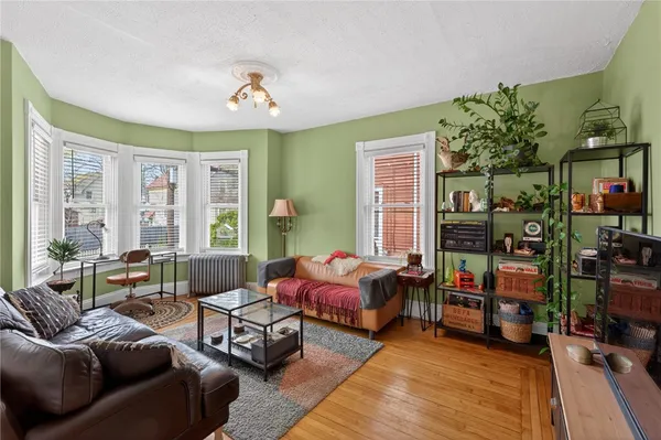 $399,900 | 256 Vermont Avenue, Providence, RI 02905