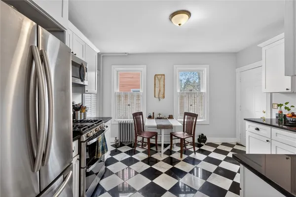 $399,900 | 256 Vermont Avenue, Providence, RI 02905