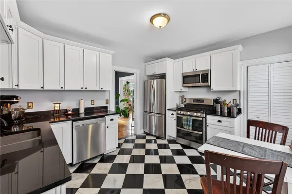 $399,900 | 256 Vermont Avenue, Providence, RI 02905