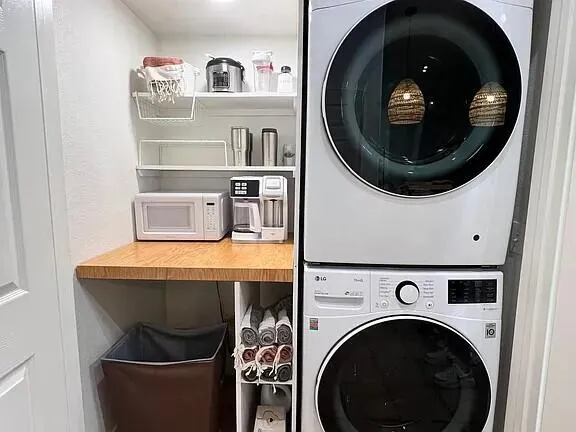 $3,925 | 53460 Avenida Diaz, La Quinta, CA 92253