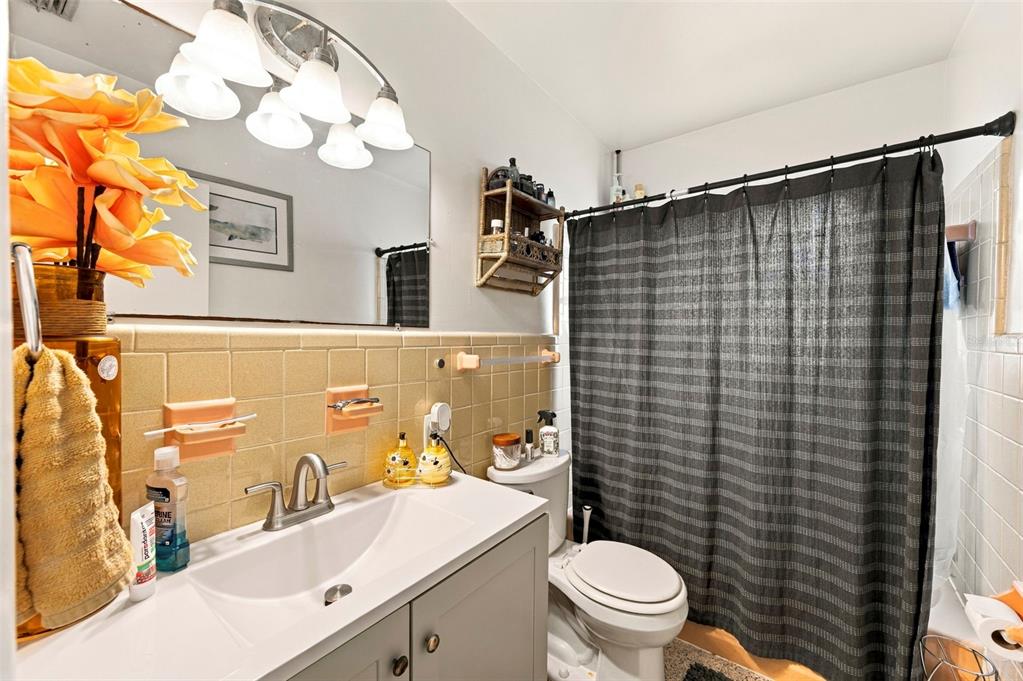 1154 Angle Road Dunedin, FL 34698 - Photo 14 of 51 Gallery Image 14