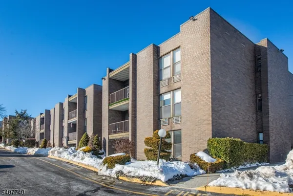 $399,000 | 355 River Road, Unit H, Nutley, NJ 07110