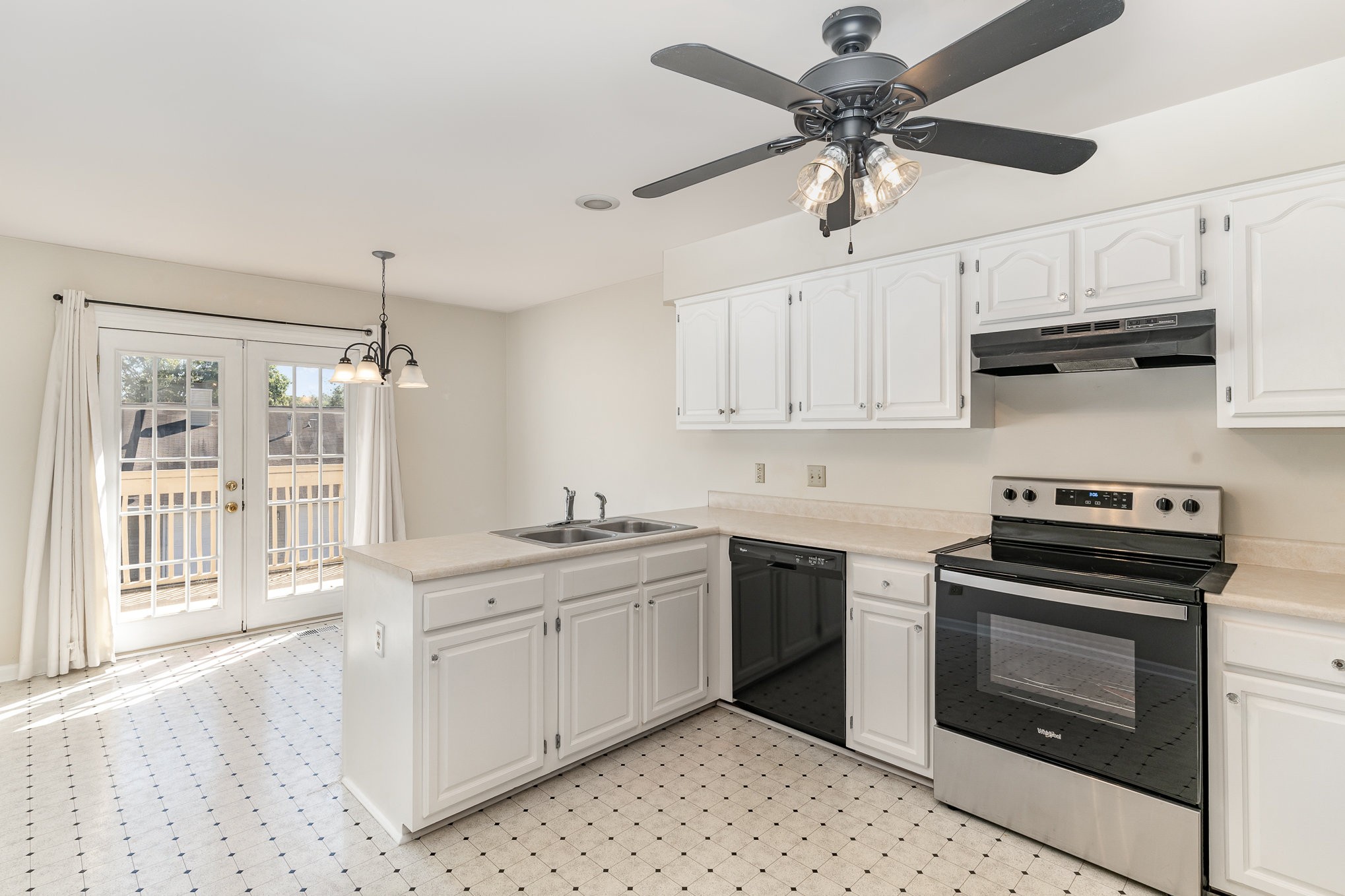 238 Pepper Ridge Circle Antioch, TN 37013 - Photo 8 of 17 Gallery Image 8