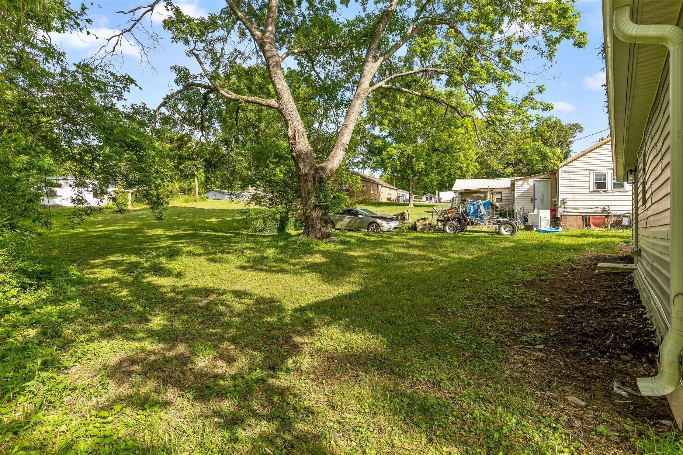 1510 Adams Street Athens, TN 37303 - Photo 31 of 32 09-Adams-9