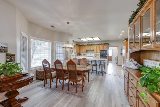 $725,000 | 10477 South Henderson Road, Fresno, CA 93706