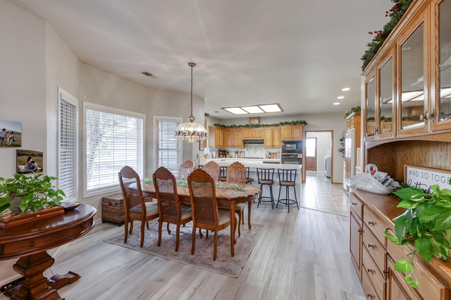 10477 South Henderson Road Fresno, CA 93706 - Photo 13 of 40