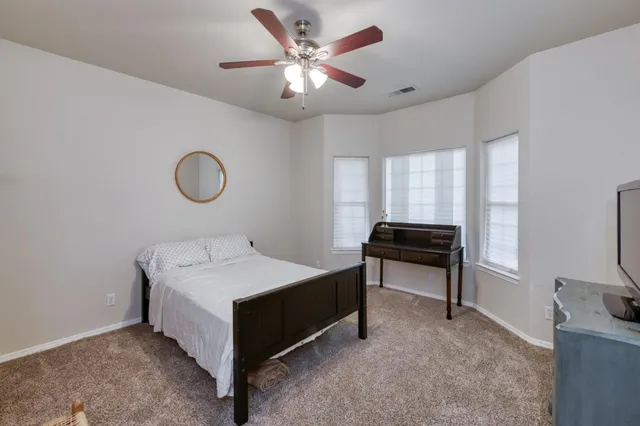 $725,000 | 10477 South Henderson Road, Fresno, CA 93706