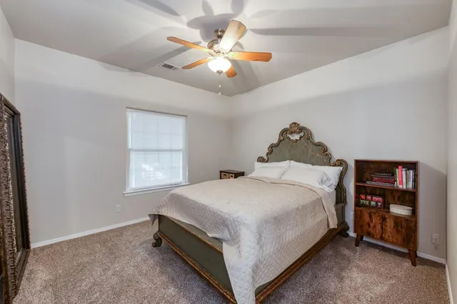 $725,000 | 10477 South Henderson Road, Fresno, CA 93706