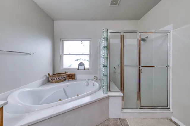 $725,000 | 10477 South Henderson Road, Fresno, CA 93706