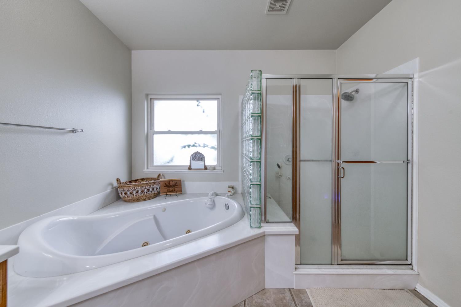 10477 South Henderson Road Fresno, CA 93706 - Photo 32 of 40