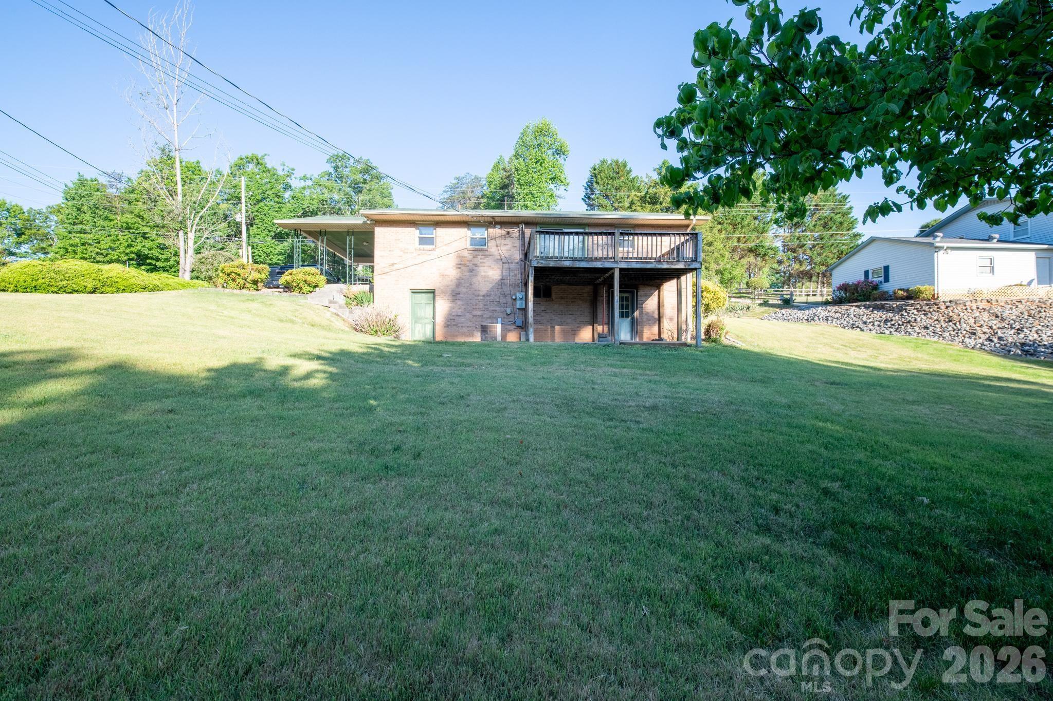 4024 Piney Road Morganton, NC 28655 - Photo 3 of 28
