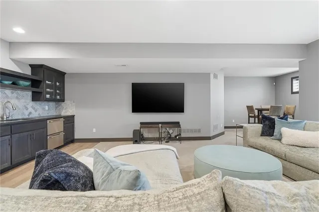 $715,000 | 1203 Serenity Court, Raymore, MO 64083