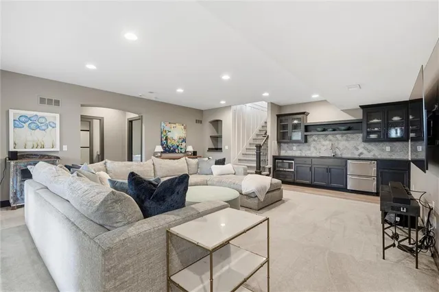 $715,000 | 1203 Serenity Court, Raymore, MO 64083