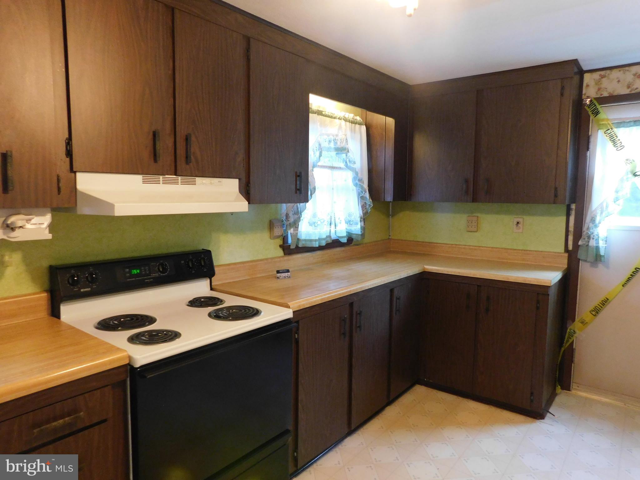 1809 Harkins Road Pylesville, MD 21132 - Photo 7 of 24 Kitchen