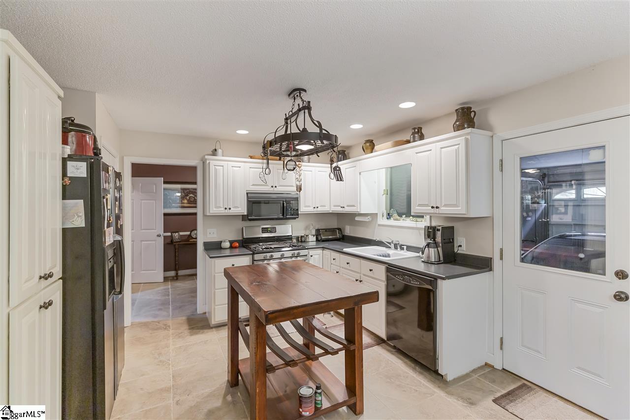 5594 Guy Road Anderson, SC 29625 - Photo 7 of 35 Gallery Image 7