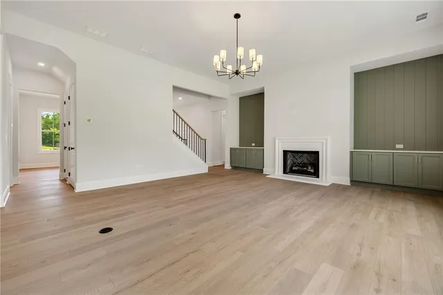 $849,900 | 158 Palisade Drive, Rydal, GA 30171