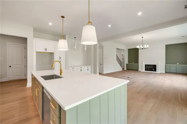 $849,900 | 158 Palisade Drive, Rydal, GA 30171