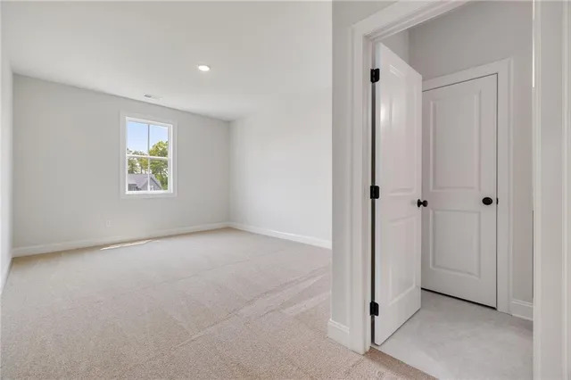 $849,900 | 158 Palisade Drive, Rydal, GA 30171