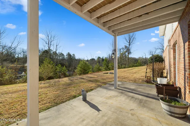 $324,900 | 506 Fairway Drive, Athens, TN 37303