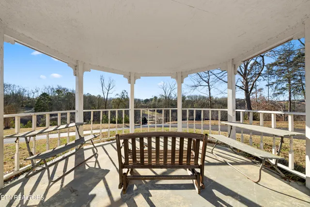 $324,900 | 506 Fairway Drive, Athens, TN 37303