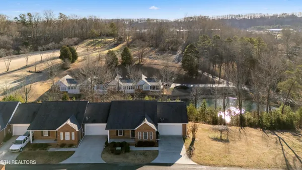 $319,900 | 506 Fairway Drive, Athens, TN 37303
