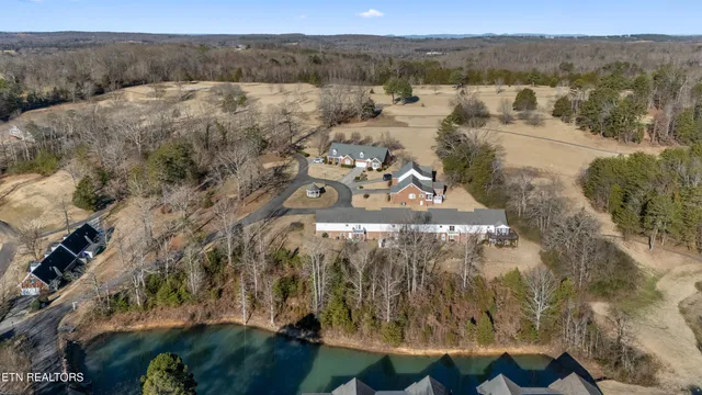 $324,900 | 506 Fairway Drive, Athens, TN 37303