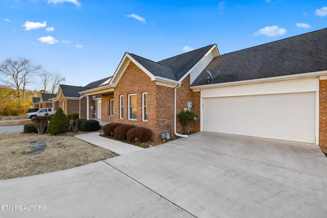 $324,900 | 506 Fairway Drive, Athens, TN 37303