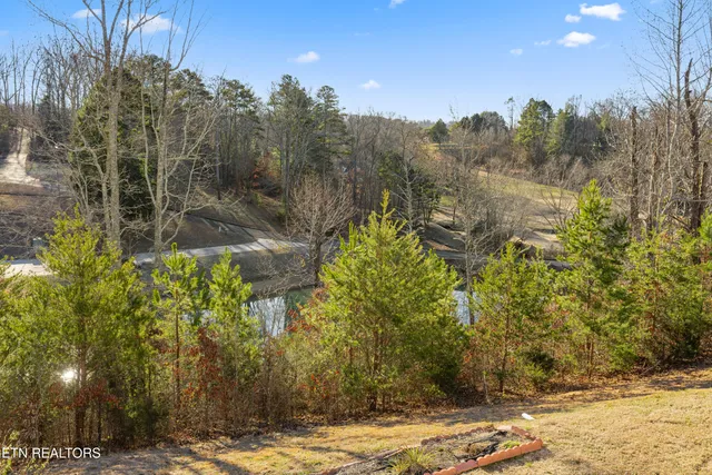 $324,900 | 506 Fairway Drive, Athens, TN 37303
