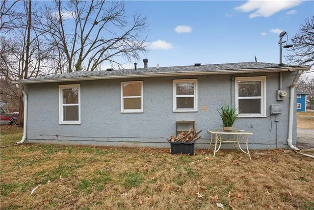 $149,000 | 1115 South 49 Drive, Kansas City, KS 66106