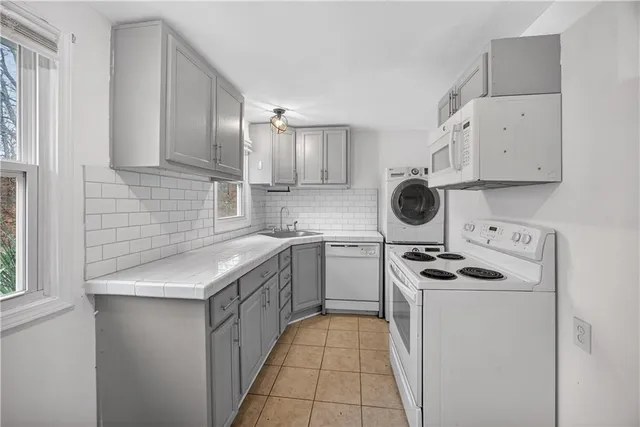 $149,000 | 1115 South 49 Drive, Kansas City, KS 66106