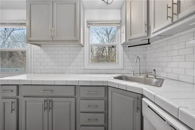 $149,000 | 1115 South 49 Drive, Kansas City, KS 66106