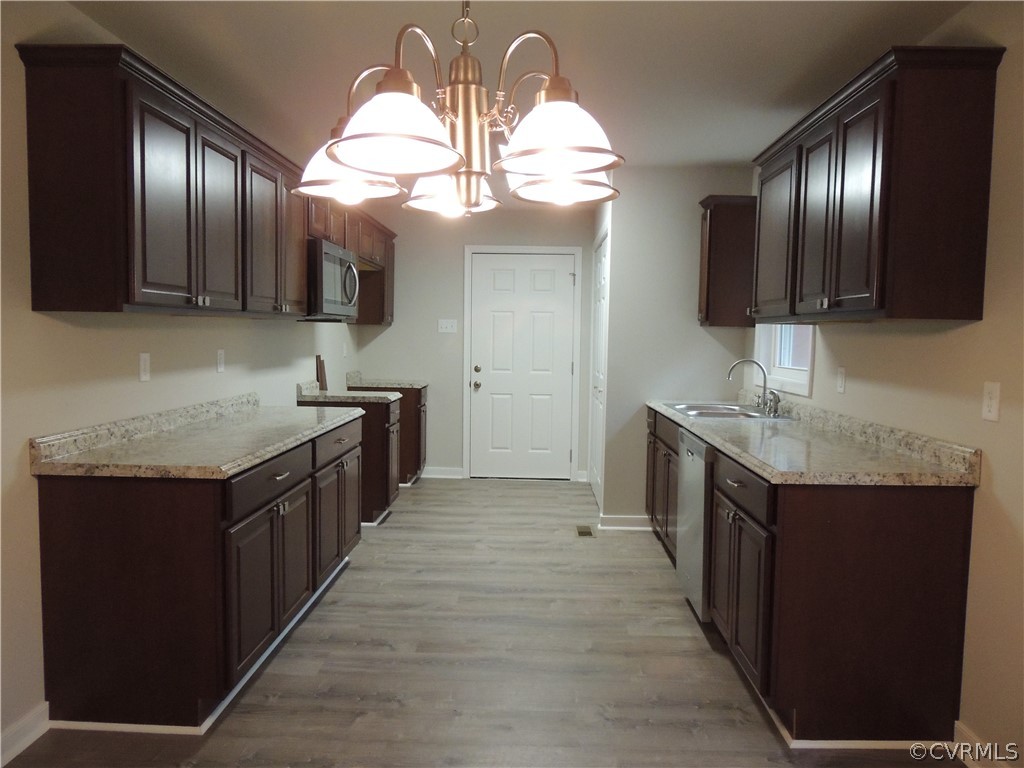 10516 White Oak Road Ford, VA 23850 - Photo 6 of 19 Gallery Image 6