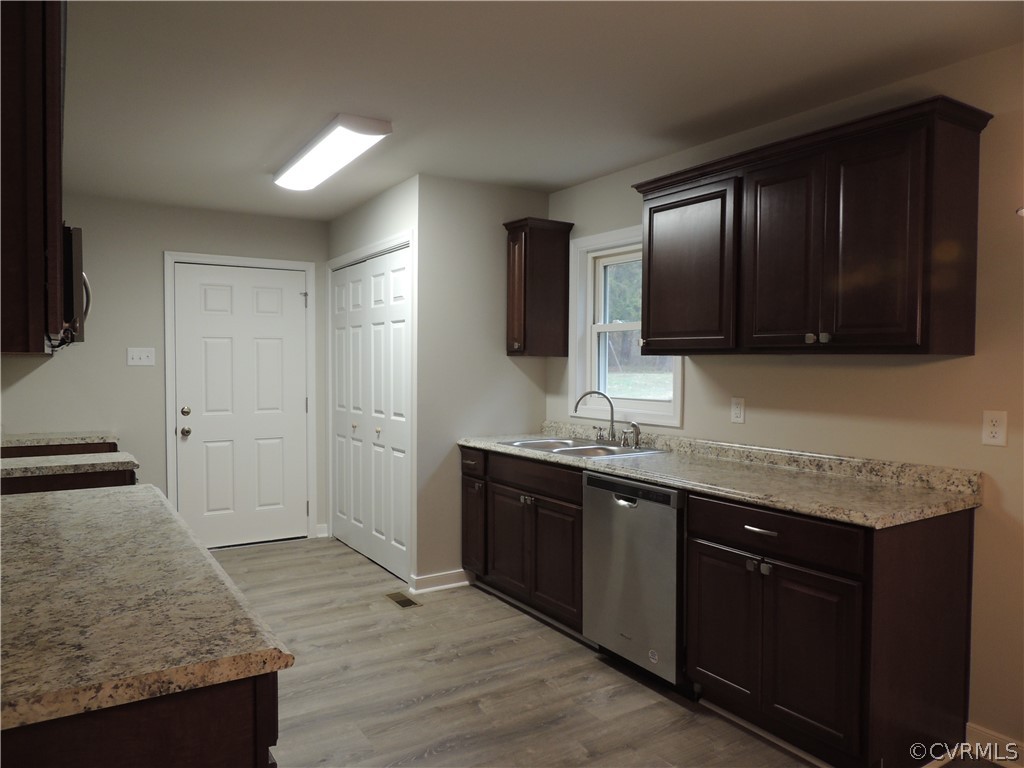 10516 White Oak Road Ford, VA 23850 - Photo 8 of 19 KITCHEN