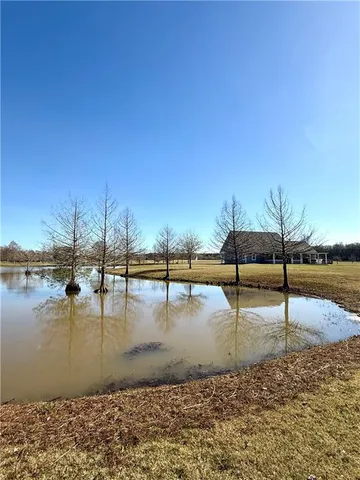 $445,000 | 303 Cypress Hills Drive, Bunkie, LA 71322