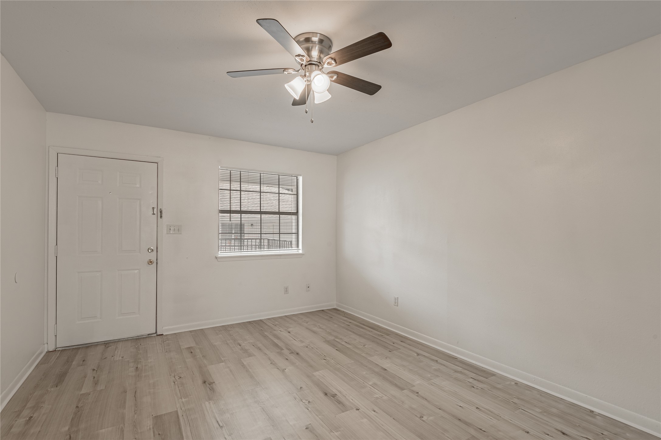 600 Palm Street, Unit 6 Huntsville, TX 77340 - Photo 6 of 23