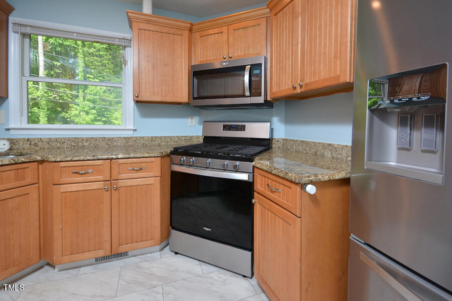 5902 Newhall Road Durham, NC 27713 - Photo 5 of 26 DSC_6468