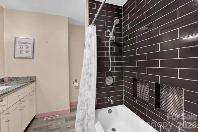 a view of a park with lots of trees