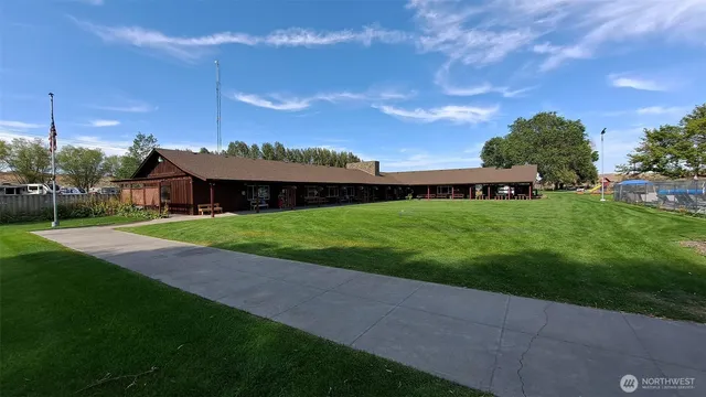 $355,500 | 910 Canyon Trail, Ephrata, WA 98823