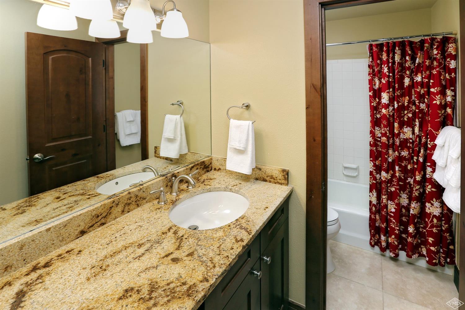 945 Red Sandstone Road, Unit B4 Vail, CO 81657 - Photo 13 of 24 Additional Photo