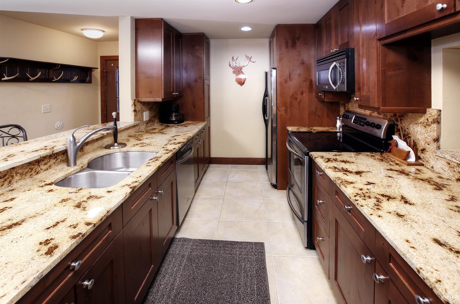 945 Red Sandstone Road, Unit B4 Vail, CO 81657 - Photo 8 of 24 Additional Photo
