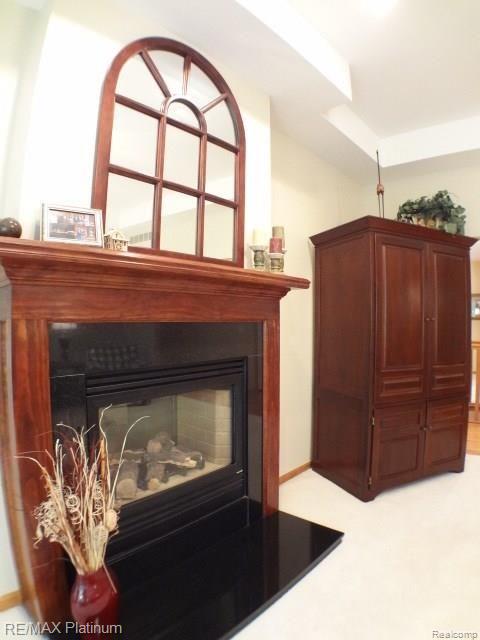 2242 Moorlands Howell, MI 48855 - Photo 8 of 54 009.jpg
