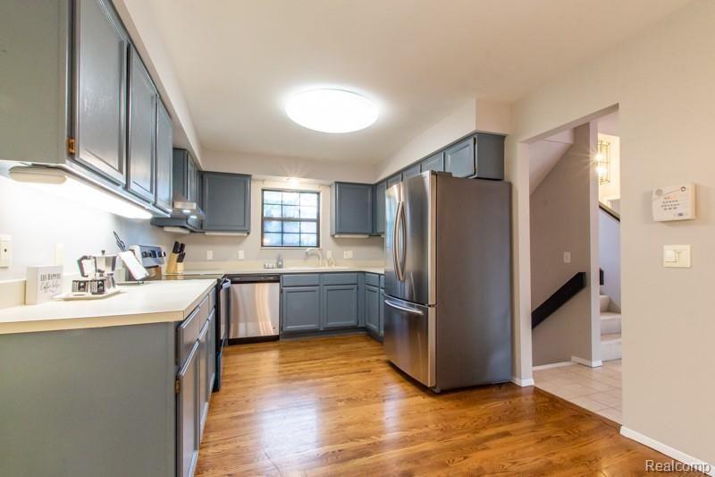985 Stag Ridge Road Rochester Hills, MI 48309 - Photo 12 of 33