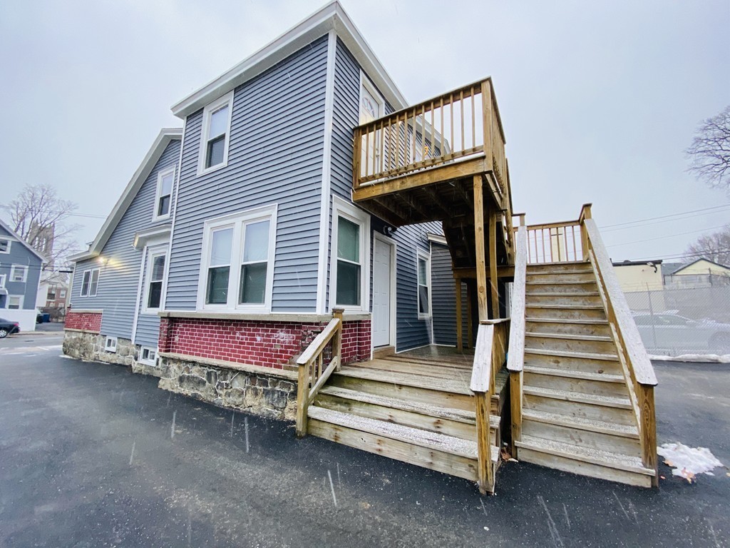 10 Inman Street Lawrence, MA 01843 - Photo 3 of 32 Gallery Image 3
