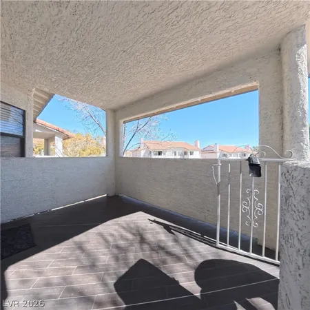 $1,790 | 2709 Beaver Creek Court, Unit 202, Las Vegas, NV 89117