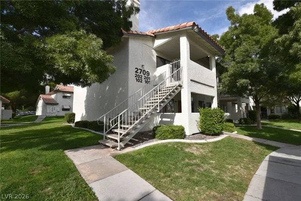 $1,790 | 2709 Beaver Creek Court, Unit 202, Las Vegas, NV 89117
